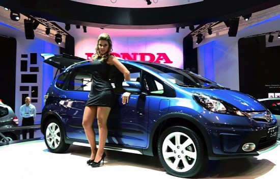 Honda Fit e1352215854670 Girls & Cars at the Sao Paulo Motor Show